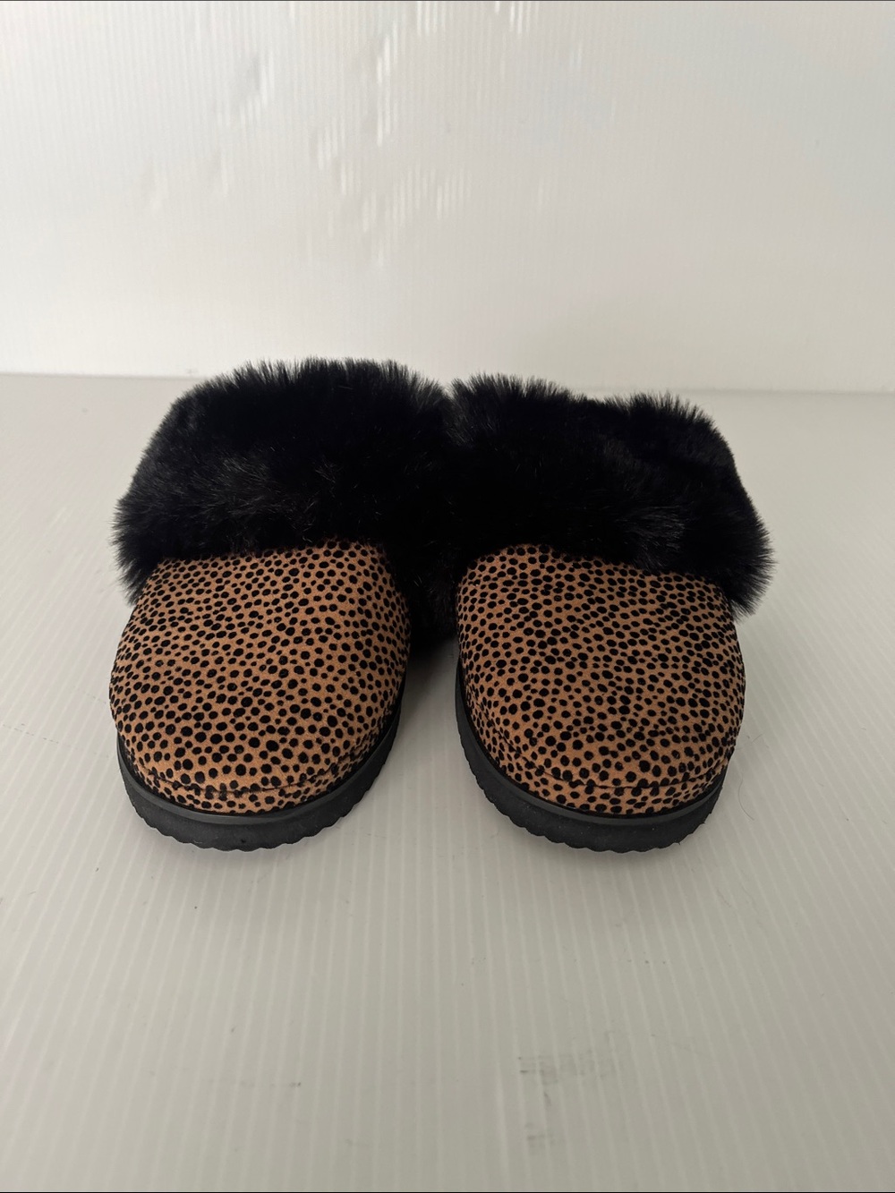 Gianni Binni  Slippers Size  6M